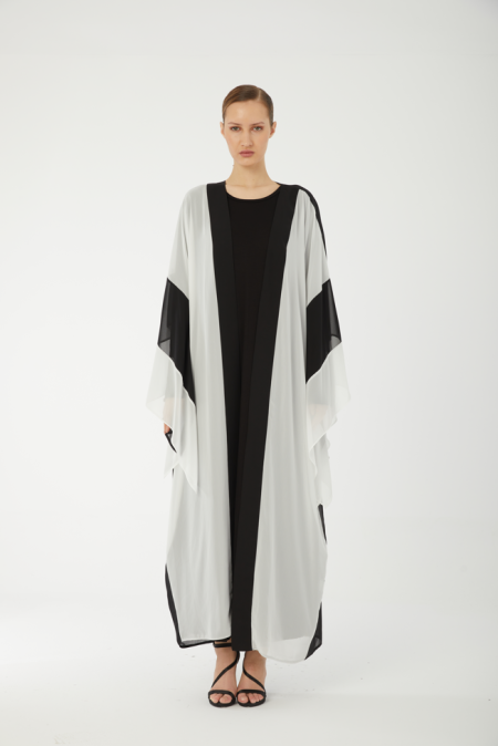 Bisht Abaya