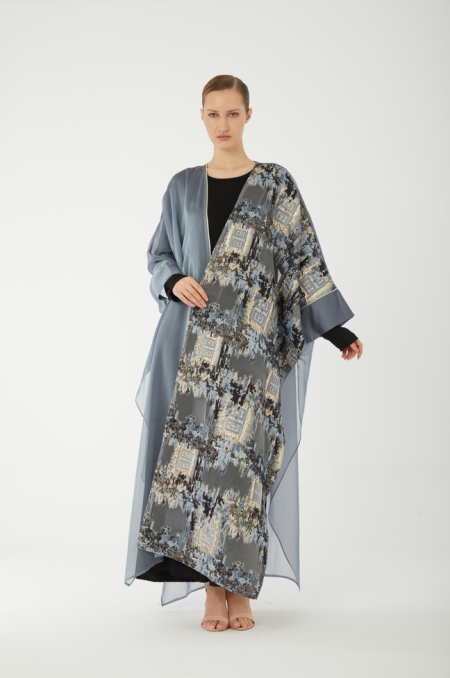 Bisht Abaya