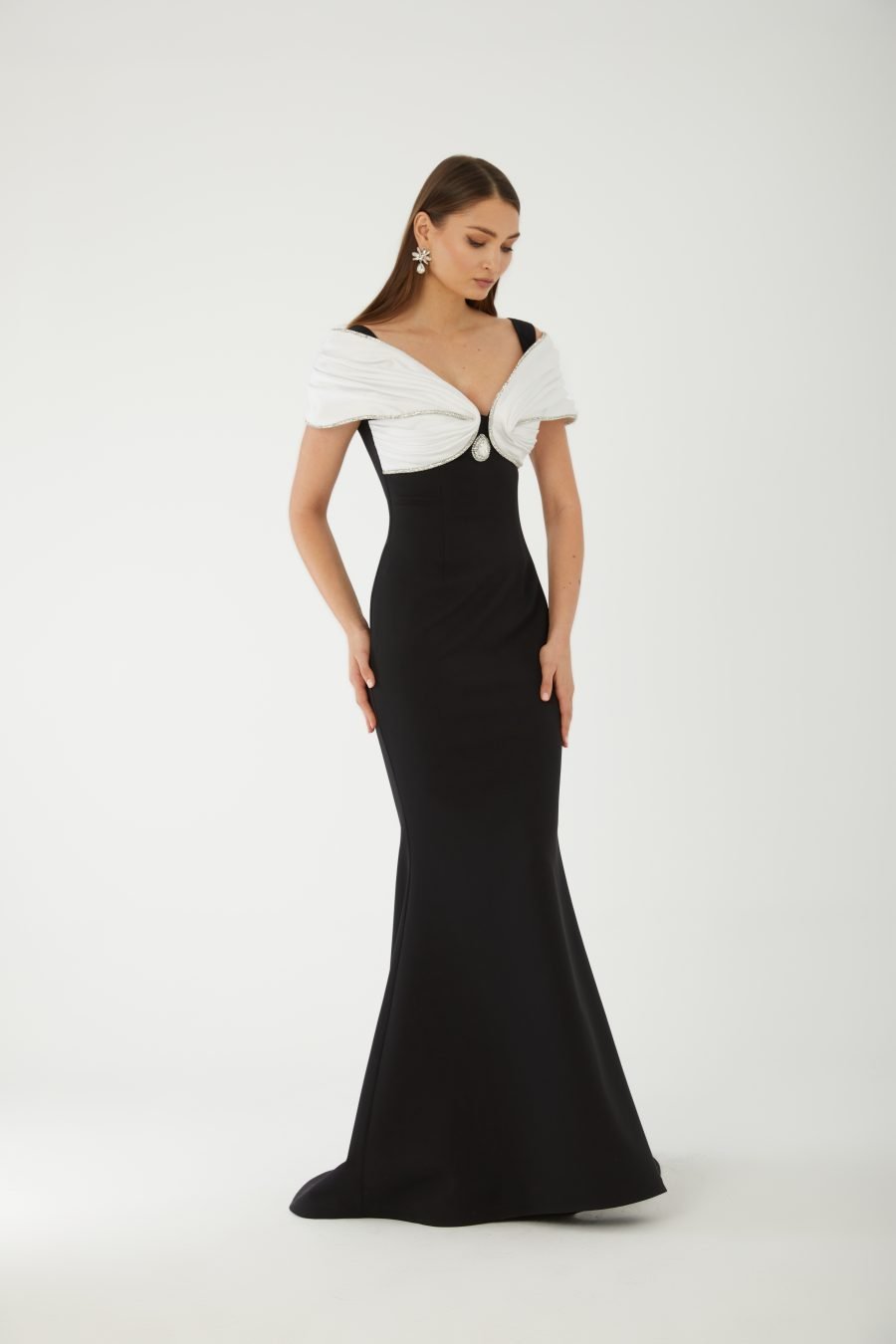 Elegant off-the-shoulder Evening Dress - Image 2